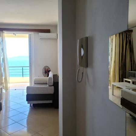 First Line Sea View Studio Appartamento *