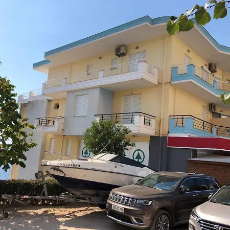 Appartamento First Line Sea View Studio *
