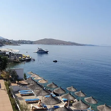 First Line Sea View Studio Appartamento Sarandë