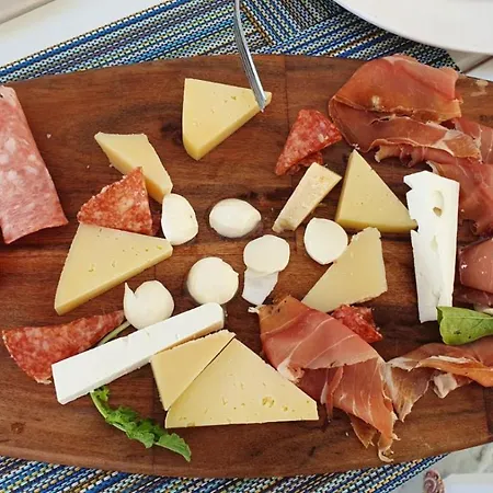 First Line Sea View Studio Appartamento